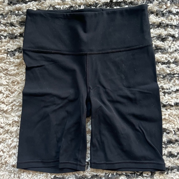 Athleta Pants - Athleta Women’s Athletic Shorts 8”